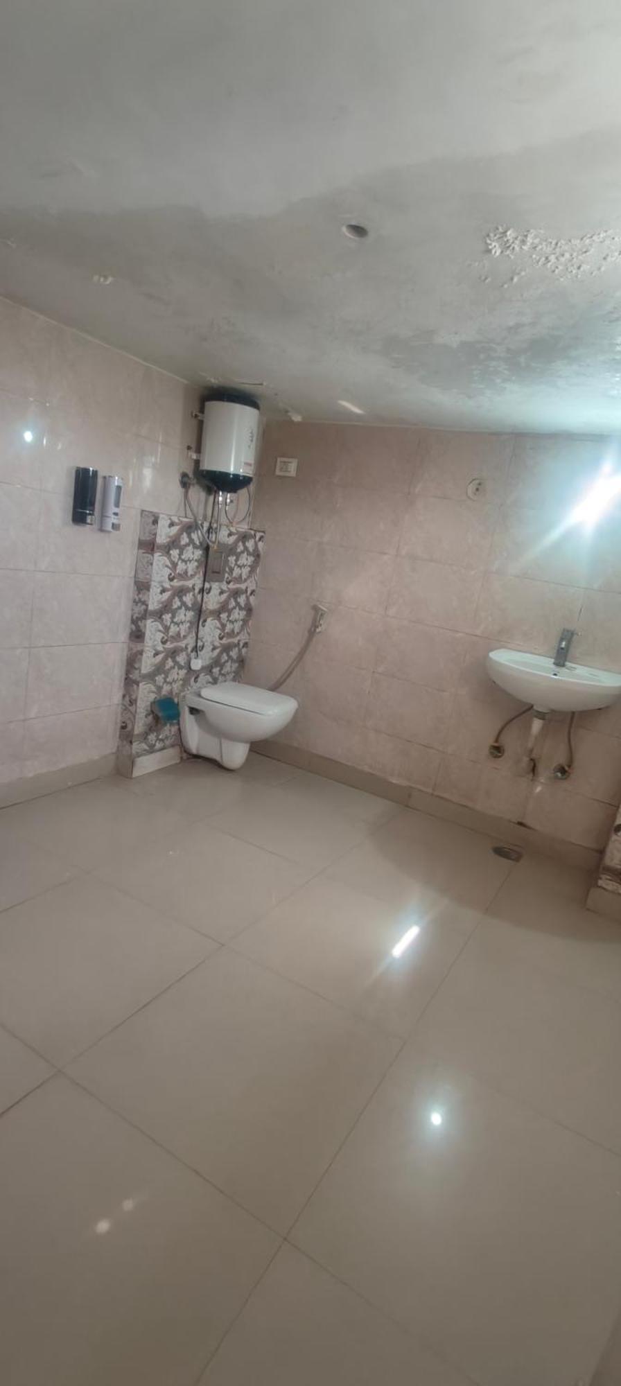 Tej Plaza Near Igi Airport Delhi Hotel